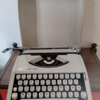 Macchina da scrivere vintage