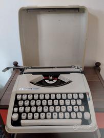 Macchina da scrivere vintage