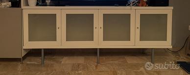 Mobile Tv bianco con ante in vetro