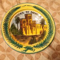 2 piatti decorativi in ceramica dipinti a mano