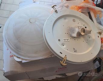 Coppia plafoniere 30 e 40 cm di diametro.