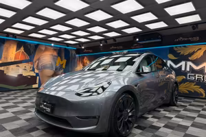 Tesla Model Y AWD PERFORMANCE (000)