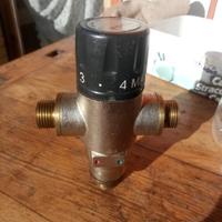 Miscelatore termico solare