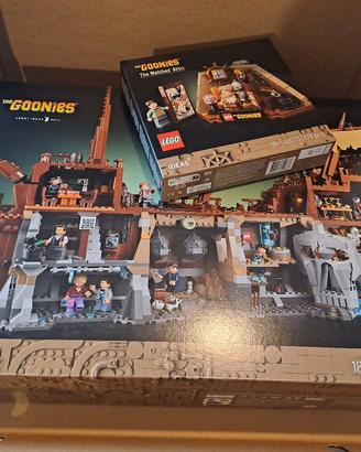 combi Lego The Goonies 21363+40773