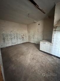 Appartamento da ristrutturare