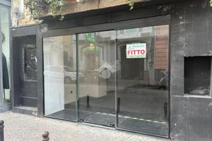 NEGOZIO A MARANO DI NAPOLI