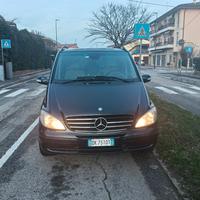 Mercedes Viano autocarro 