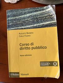 Libri universitari per scienze politiche ed econom