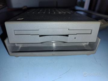 Apple Macintosh HDI-20 External 1.4MB floppy 1991