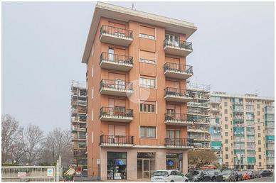 2 LOCALI A TORINO