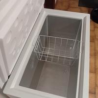 Freezer a pozzetto marca Haier