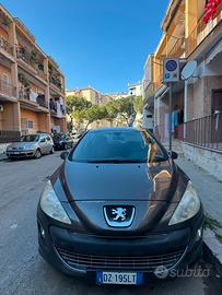 PEUGEOT 308 1.6 8V HDI 112CV cambio automatico