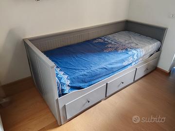 Divano letto matrimoniale