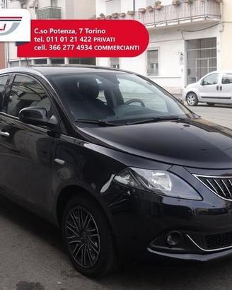 Lancia Ypsilon Lancia 1.0 firefly hybrid Albe...