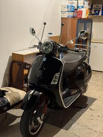 Vespa 300 gts super