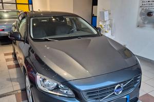 volvo v60 2.0 Momentum Geartronic