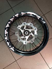 Fantic 125 sm 07-10 : centralina cerchio pinza pom