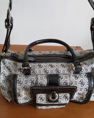 BORSA  GUESS  con manici