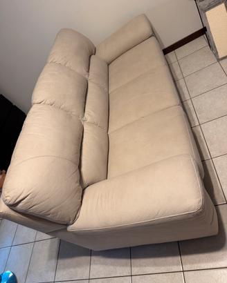 Divano tre posti beige/panna in pelle
