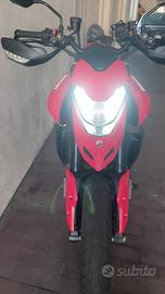 DUCATI HYPERMOTARD 950