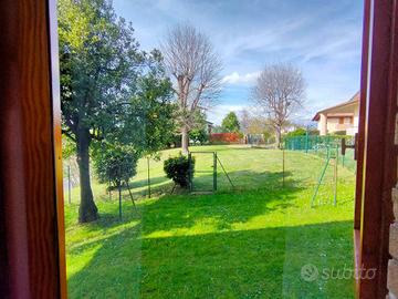 Villa di 616 m² con più di 5 locali e box auto dop