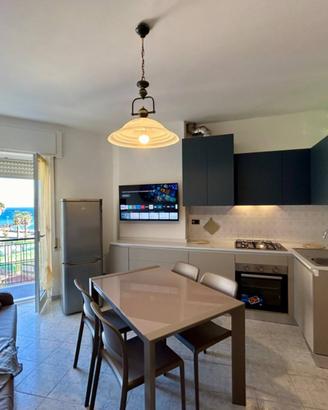 Bilocale fronte mare 6 posti letto settembre
