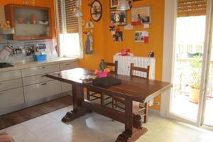 Montegranaro 5 locali 190 mq. con ampio terrazzo+b