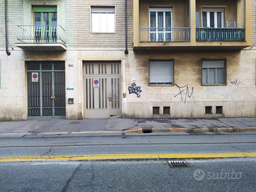 Box via Genova pressi piazza Bengasi