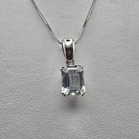 Ciondolo Oro Bianco 18 Kt e Acquamarina