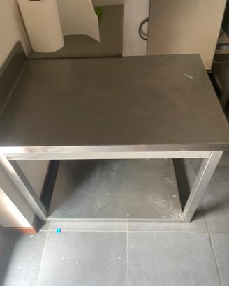 Piano di appoggio in acciaio inox