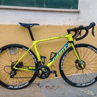 bici corsa M giant carbonio dischi idraulici 