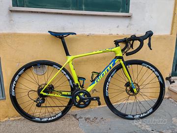 bici corsa M giant carbonio dischi idraulici 