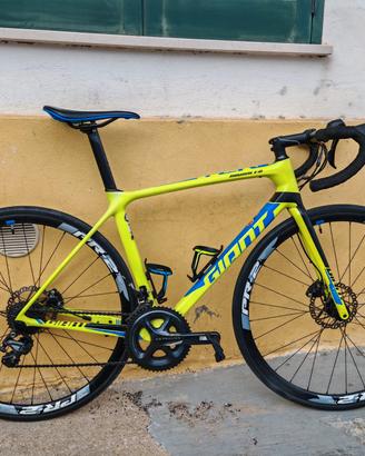 bici corsa M giant carbonio dischi idraulici 