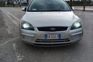 Ford focus 1.6 diesel 110 CV motore nuovo
