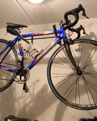 Bici da corsa sato