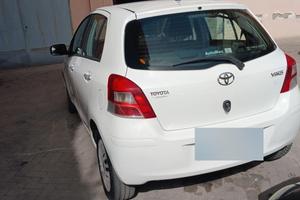 Toyota Yaris 1.33 Dual VVt-i benzina 101 CV