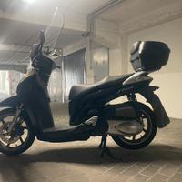 Honda sh300