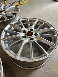 Cerchioni in lega 17 pollici