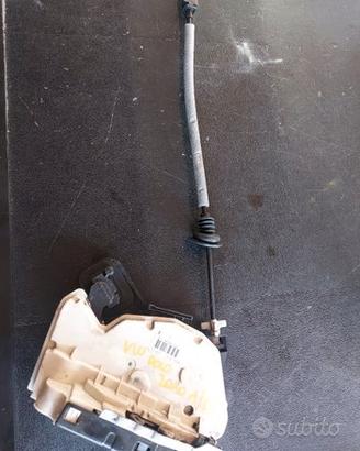 Serratura anteriore dx vw polo 2010