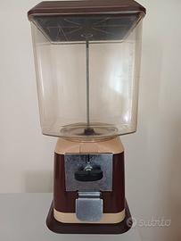 distributore di noccioline vintage