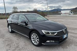 Volkswagen Passat Sw Dsg