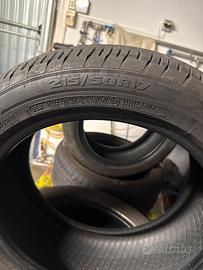 Gomme Estive 215/50/17 95w