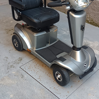 Sedia a rotelle scooter