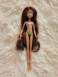 Bambola Winx Aisha School Girl