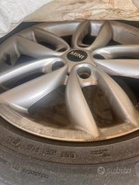 Cerchioni e gomme Mini