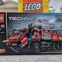 Lego technic 42068 Airport Secure Vehicle