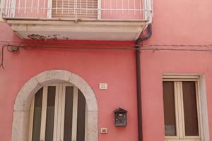 Immobile con orto e casolare