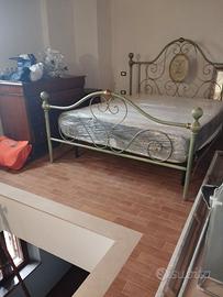 Letto ferro