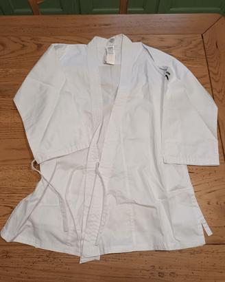 Kimono e protezioni karate