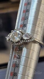 Anello Trilogy in Moissanite 